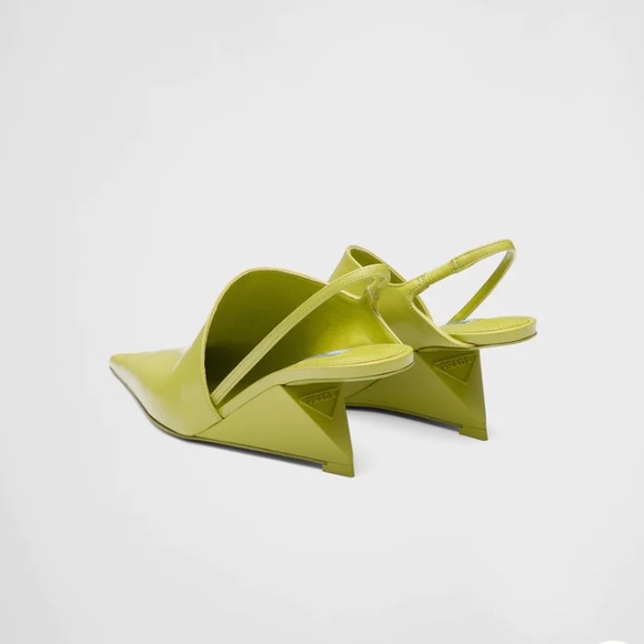 Prada brushed leather pointed toe triangle wedges 2022 new acid green - Picture 5 of 11